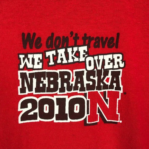 Nebraska Cornhuskers Mens Shirt XL Red NCAA Huskers Football 2010 Tailgate Tour - Picture 5 of 16